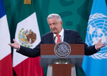 AMLO quiere quitarle las aristas filosas a la reforma energética, con leyes secundarias