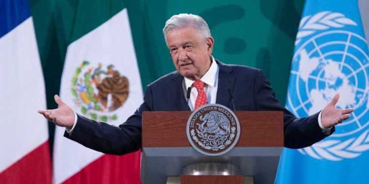 AMLO quiere quitarle las aristas filosas a la reforma energética, con leyes secundarias