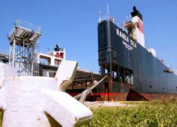 Déficit en balanza comercial petrolera de 2,314 mdd a febrero