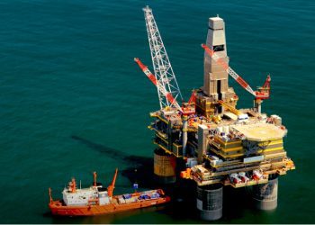 Producción de hidrocarburos y gas natural a la baja en febrero