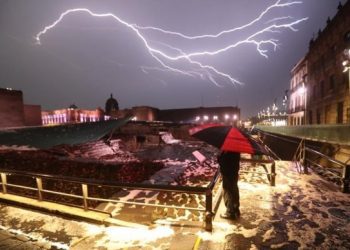 Tláloc azota CDMX con tormenta eléctrica