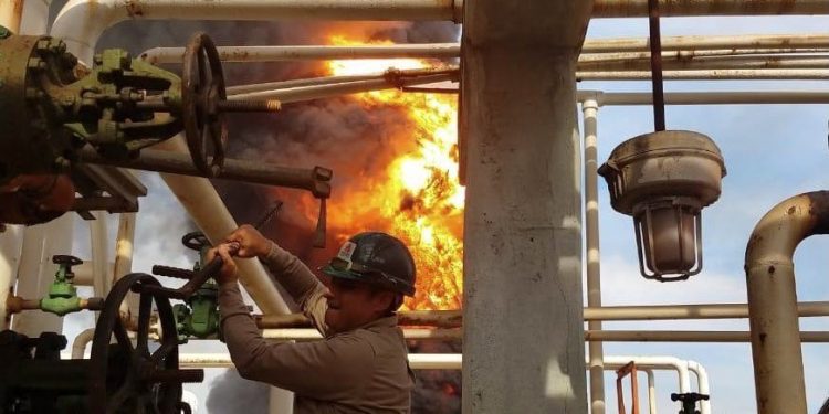 Explosión en refinería de Minatitlán: confirman siete heridos; descartan riesgos para la población