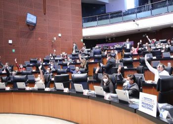 Senado de la República aprueba en lo general, reforma a la Ley de Hidrocarburos