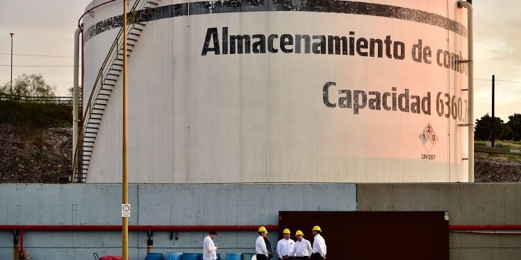 4 consecuencias de la aprobación de la Ley de Hidrocarburos: IMCO