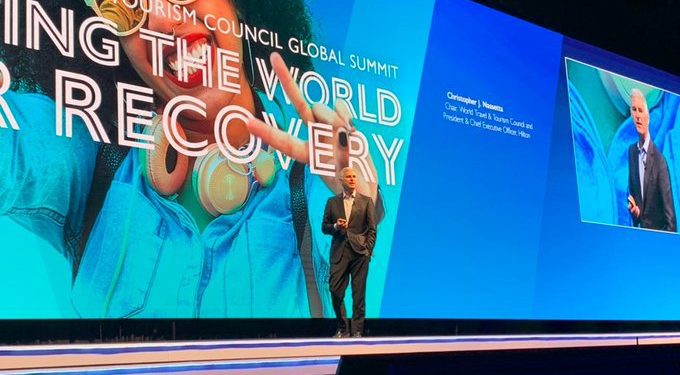 Empresas del sector turismo y viajes invertirán 2,500 mdd en México: Chris Nasseta