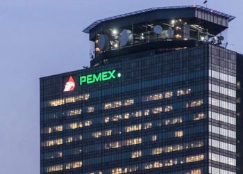 Monetización de deuda de Pemex aumenta deuda corporativa y ajuste contable en finanzas públicas: HR Ratings