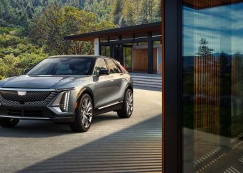 Cadillac LYRIQ 2023 debuta y anuncia un futuro eléctrico