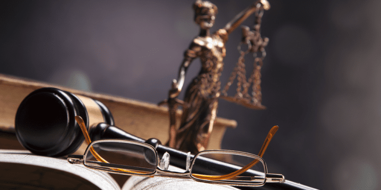 Juez otorga primera suspensión provisional a la Ley de Hidrocarburos de AMLO