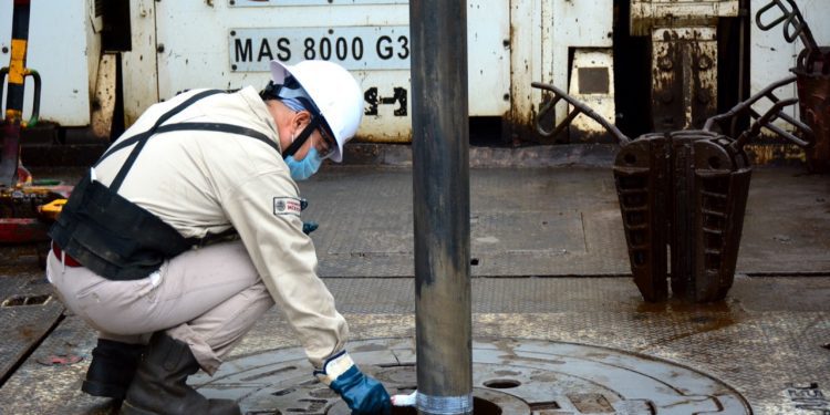 CNH prevé inversión por 275 MMUDS en 17 pozos de privados y de Pemex