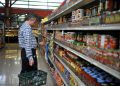 Confianza del consumidor sube 1.6% en abril