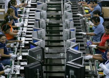 Empleo en el sector manufacturero sube 0.4% en marzo de 2021