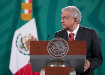 AMLO anuncia reforma para fortalecer a la CFE