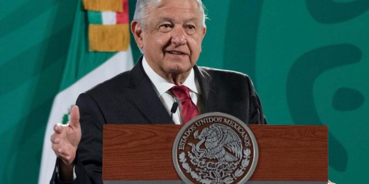 Reforma eléctrica se discutirá en el Congreso de febrero-abril de 2022: AMLO
