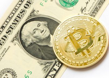 «Super peso» mexicano y el Bitcoin ya es moneda de curso legal en El Salvador