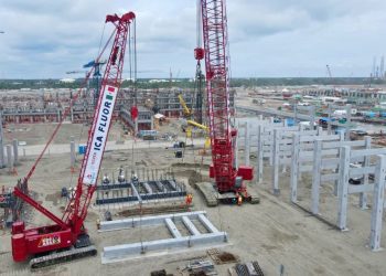Dos Bocas, colocan rack de tuberías de distintas plantas