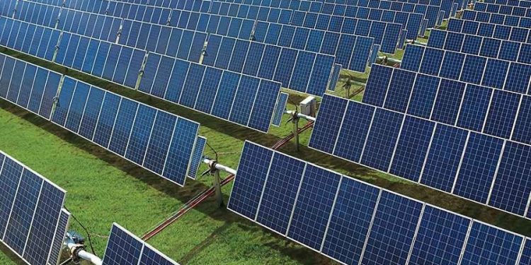 bp compra proyectos de energía solar por 9 GW a 7X Energy