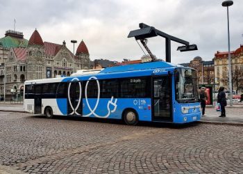 Necesaria intervención legislativa para impulsar adopción de vehículos eléctricos: BloombergNFE