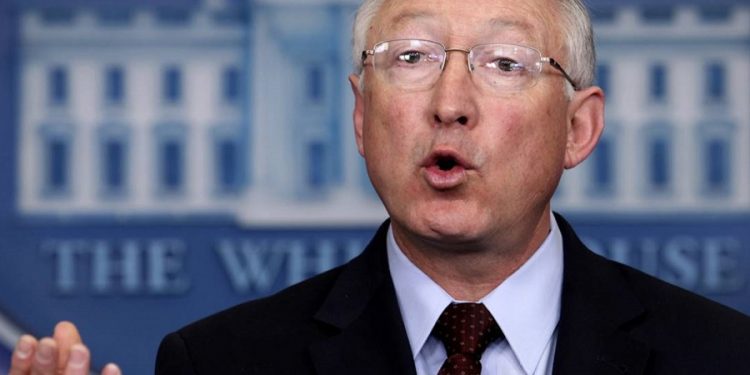 Ken Salazar, especialista en energía y medio ambiente, embajador de EU en México