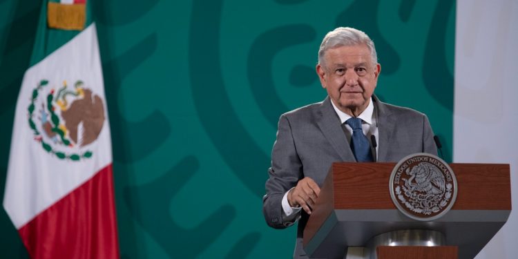 Nueva reforma constitucional en materia energética pondrá orden y dará trato preferencial a CFE