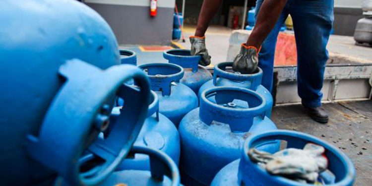 El precio del gas doméstico LP sube 20.56% en seis meses; los energéticos promedio 6.25%