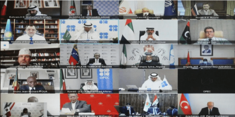 OPEP aumentará producción 400 mil barriles diarios en agosto; México sigue con su cuota