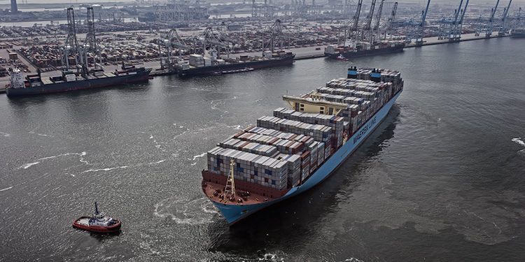 Maersk asegura e-metanol verde para primer buque portacontenedores del mundo
