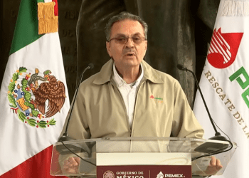 Pemex descarta falta de recursos o de mantenimiento en incendio de plataforma E-Ku-A2