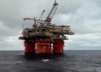 Eni anuncia nuevo hallazgo de petróleo en alta mar de México