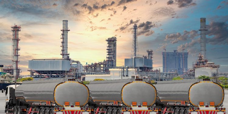 COFECE emplaza a un agente económico por posible práctica monopólica en petrolíferos