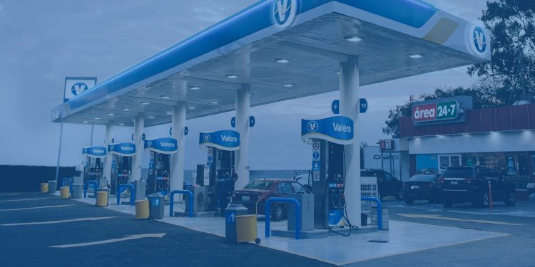 Futura 100 operará 6 estaciones de servicio bajo la marca Valero