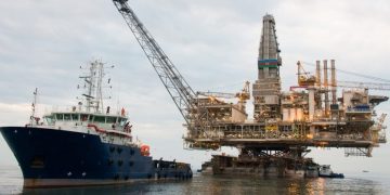 Déficit comercial de la balanza petrolera suma 16,449 mdd, nuevo récord