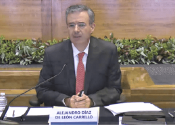 Banxico espera altos precios de gas natural y licuado; inflación y tasas de interés altas en 2021 y 2022