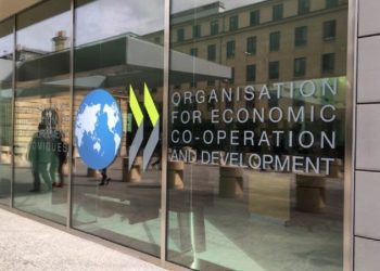 Precios del petróleo, metales y alimentos presionan inflación en los países; economía mundial crecerá 5.7% en 2021