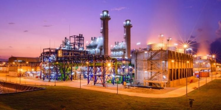 Producción de electricidad renovable mundial se desploma en julio; en México la eólica sube 57%: AIE