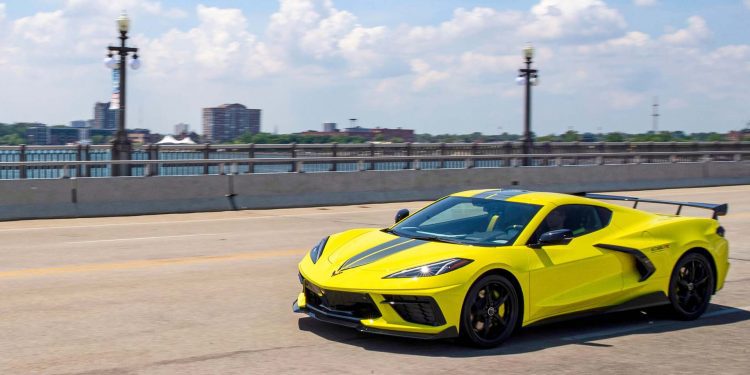 GM pone a la venta 12 Corvette Stingray C8.R, el superdeportivo soñado