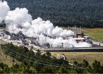 Piden revisar regulación de yacimientos geotérmicos como herramienta de transición energética