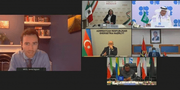 OPEP acuerda aumentar producción petrolera 400,000 bpd en diciembre