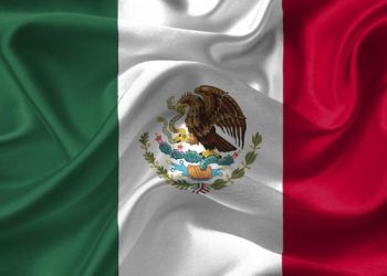 Fitch Ratings ratifica calificación a México; preocupa carga tributaria de Pemex