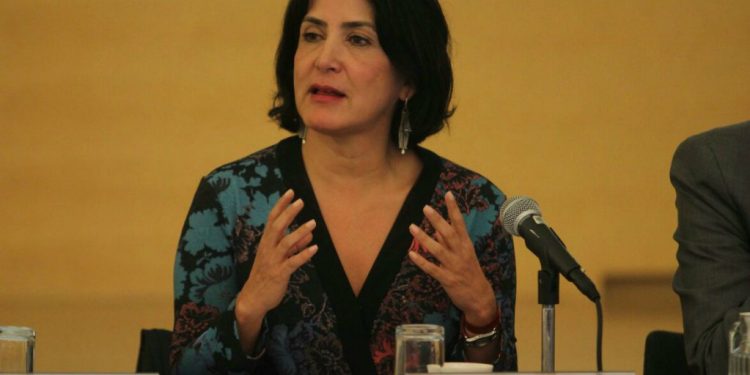 Edna Jaime recibe condecoración de la Legión de Honor de la República Francesa