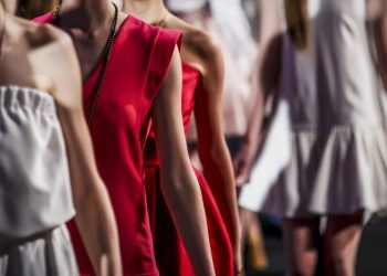 Industria de la moda aumenta objetivo de reducción de emisiones en la COP26