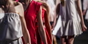 Industria de la moda aumenta objetivo de reducción de emisiones en la COP26