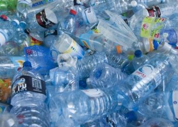 Empresas globales reducirán casi 20% el uso de plásticos vírgenes