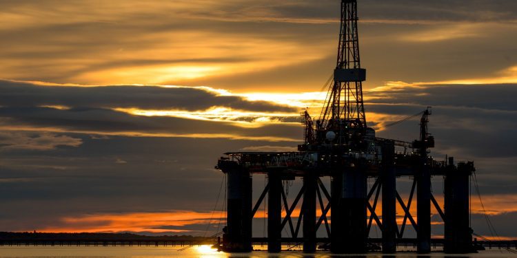 Mezcla mexicana cae 18.61% en noviembre, la mayor caída del año; confirma tendencia negativa