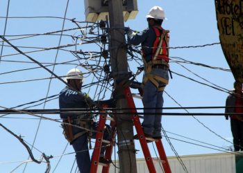 Pérdidas de electricidad en distribución en México crecen 27% anual