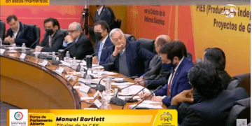 Reforma eléctrica constitucional para reordenar: autoabasto, contratos y Estado retome rectoría del sector; empresarios aseguran no es necesaria la reforma