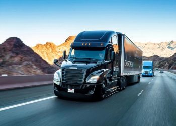 Exportación de vehículos pesados crece 25% en el 2021; Freightliner participa con 65%