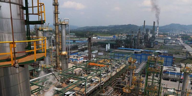 Mercado petroquímico mundial Alcanzará 860,800 mdd para 2028; estiman crecerá 6.4% anual