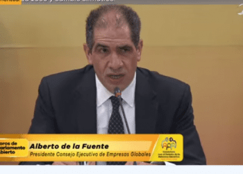 Empresas globales llaman a no tener miedo de trabajar juntos sector público-privado