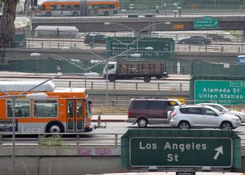 Emisiones de CO2 del consumo de energía de EUA aumentan 8% en diciembre 2021