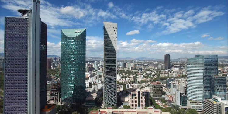 5 Reformas para detonar crecimiento económico; una recomendación, no cambiar la regulación de energías renovables : OCDE